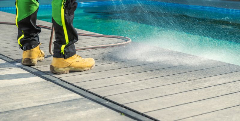 Deck Cleaning and Sealing