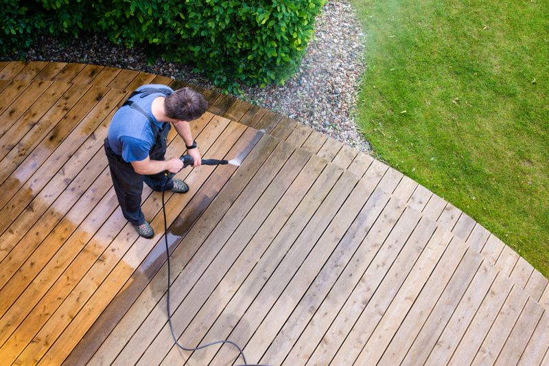 Who Does Deck Cleaning And Sealings